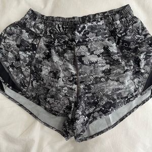 Lululemon Hotty Hot Short 2.5” Inseam